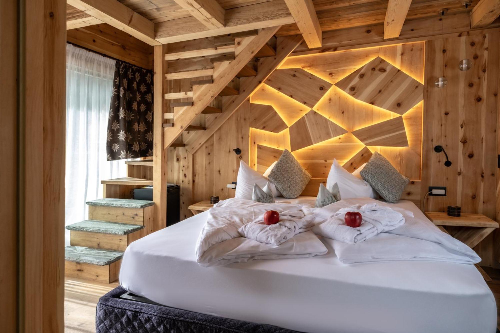 Apartahotel Alpine Adler 3*