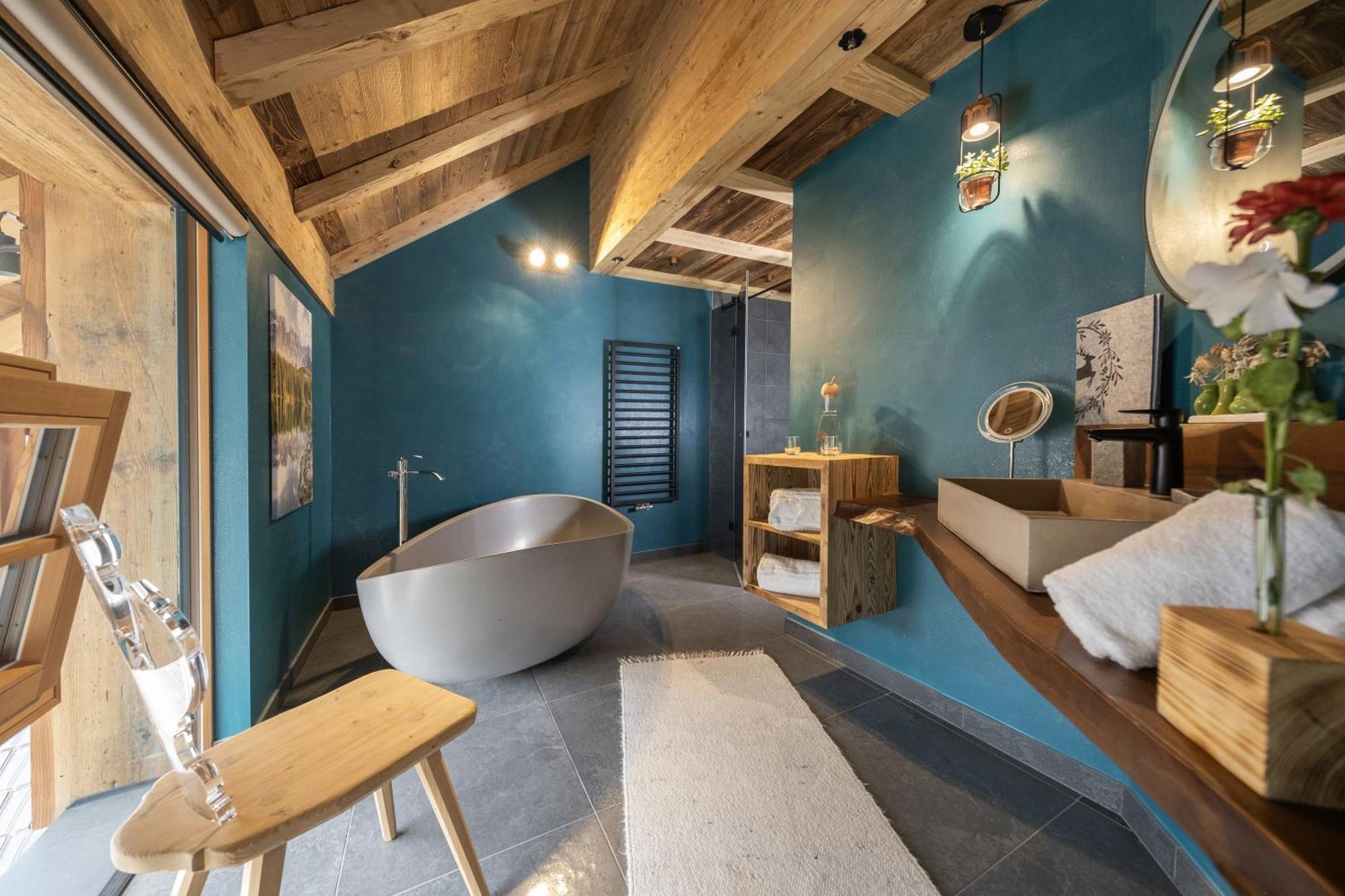 Alpine Adler Aparthotel 3*