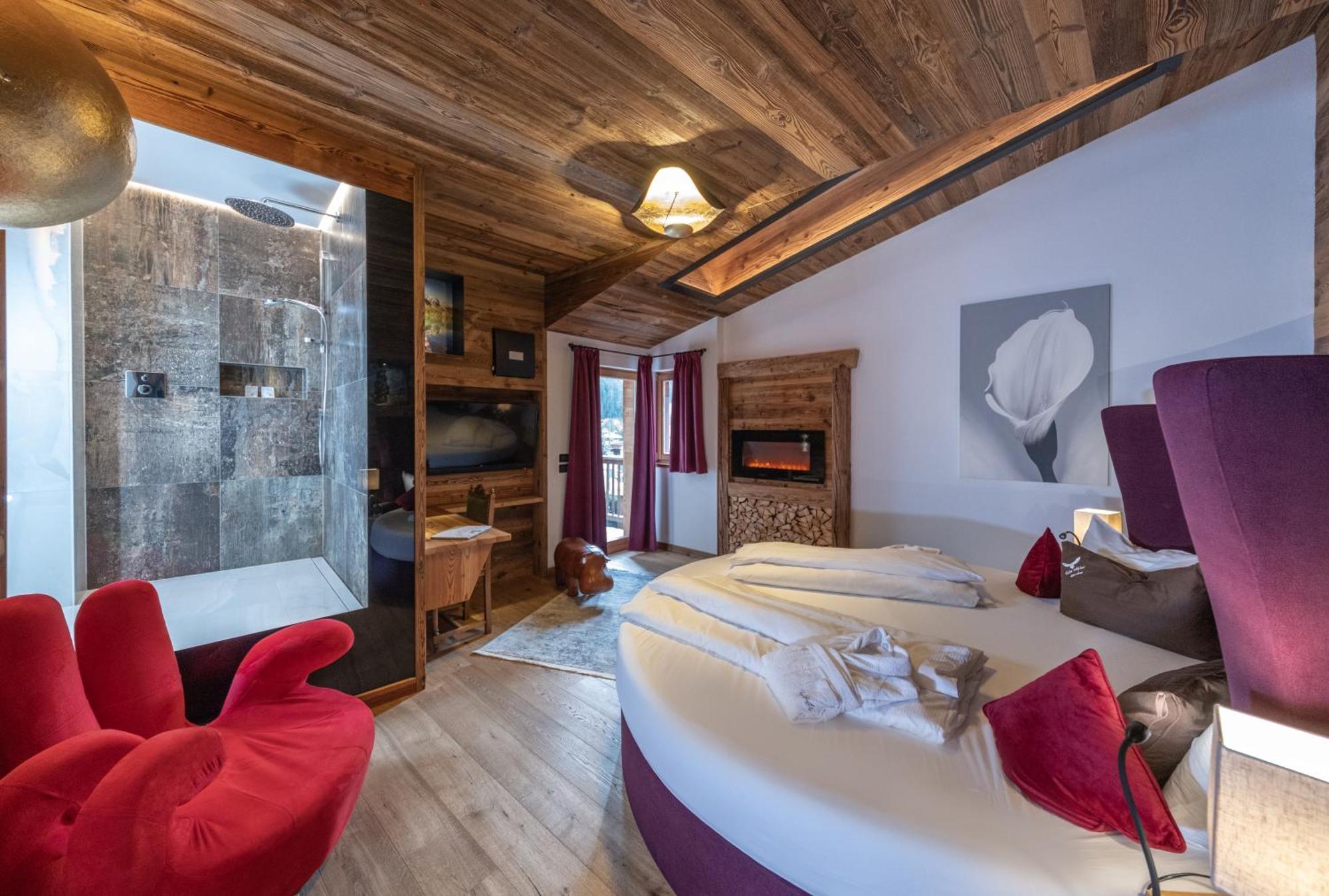 Alpine Adler Apartahotel San Vigilio Di Marebbe