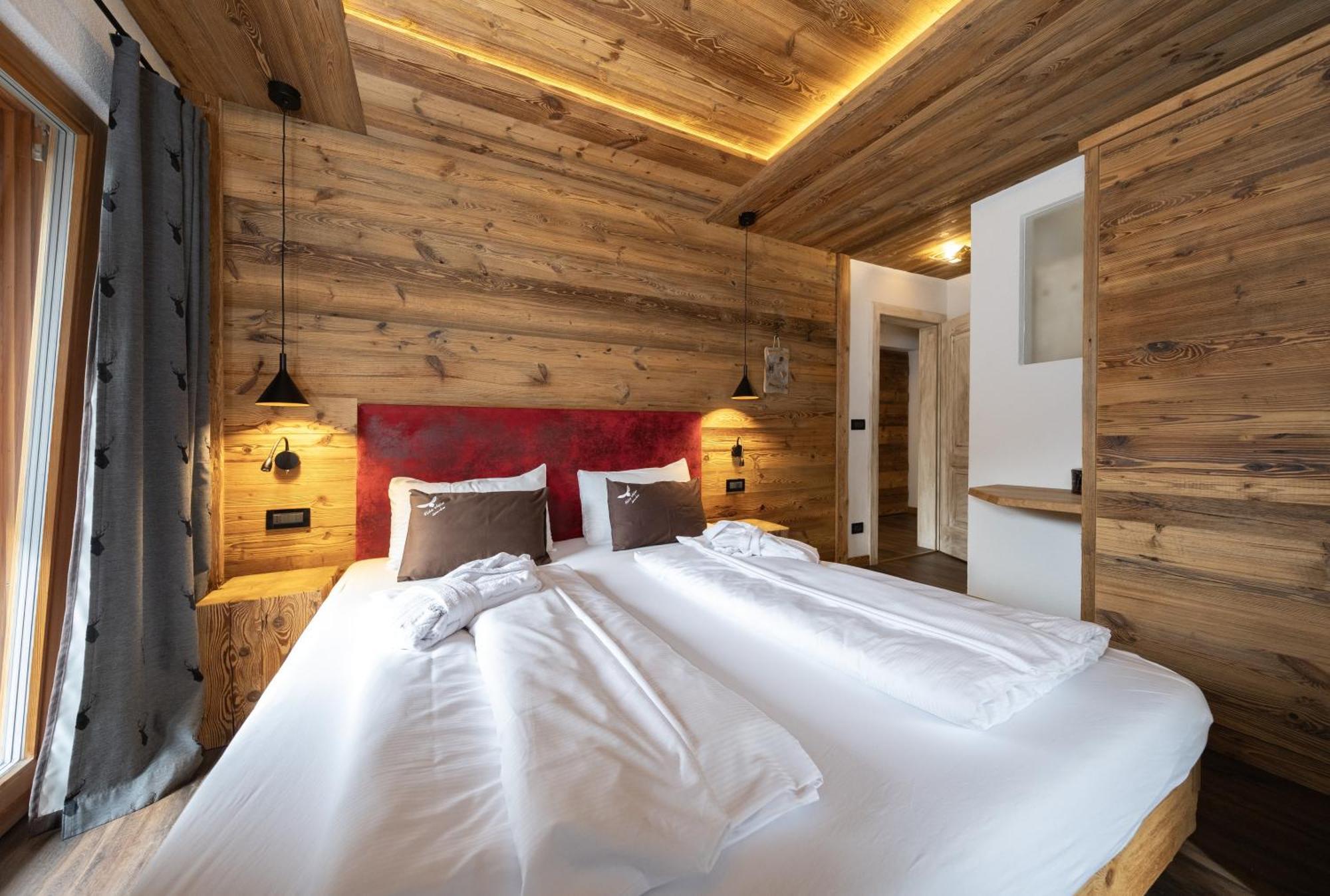 Alpine Adler Apartahotel 3*