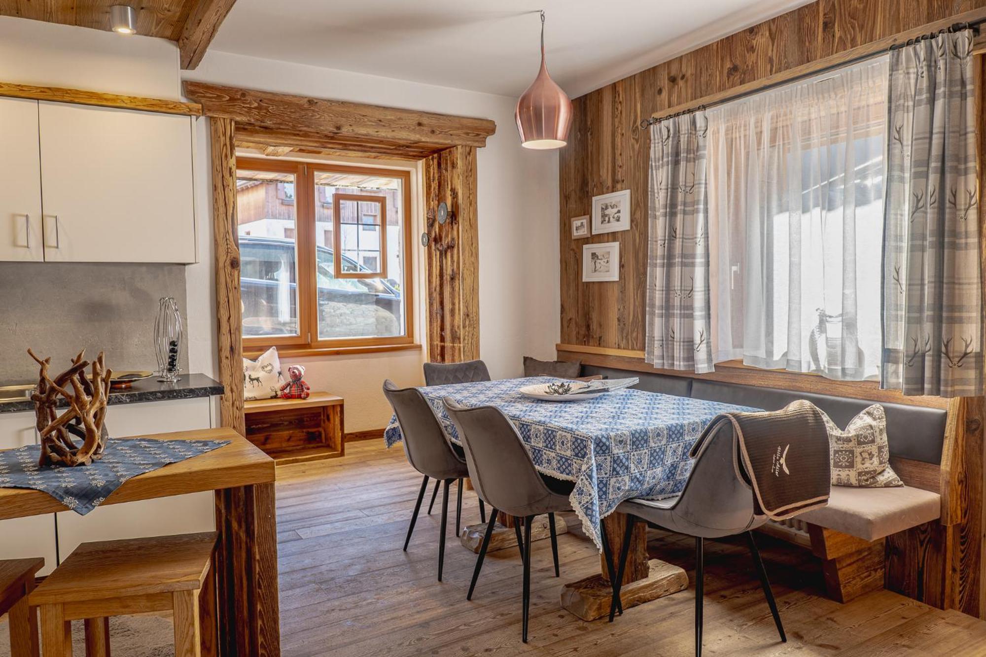 Apartahotel Alpine Adler